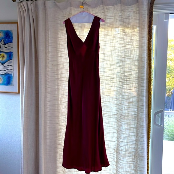 Silk Laundry 100% silk in garnet color - Picture 1 of 3
